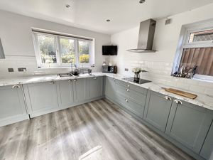 Kitchen- click for photo gallery